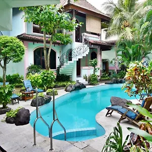 2* Hotel Puri Royan